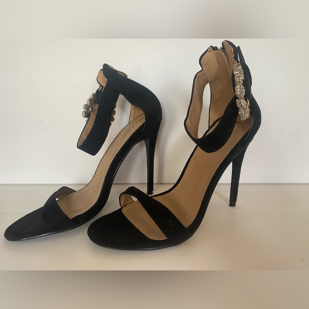 BooHoo Heels - Picture 1 of 11